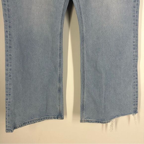 AMERICAN EAGLE Women’s Light Wash 90s Flare Destroyed Denim Jeans Sz 14 - Picture 3 of 14